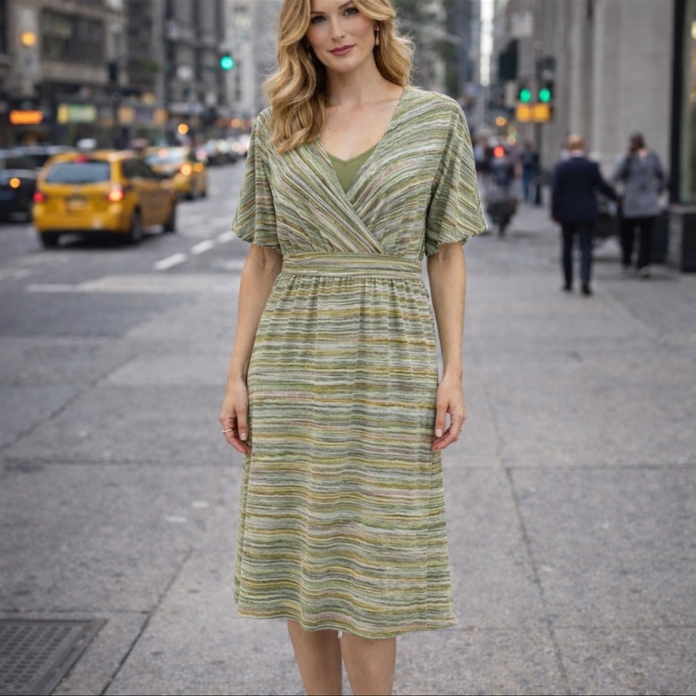 Green V-Neck Layer Dress